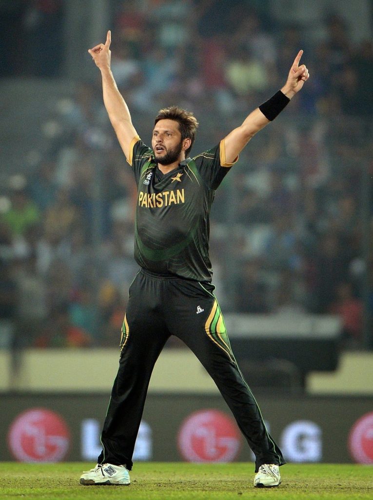 Shahid Afridi Bio Age, Real Name, Net Worth 2020 And Partner
